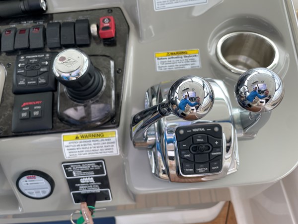 19_2014 54ft Sea Ray Sundancer BRIGG SEA