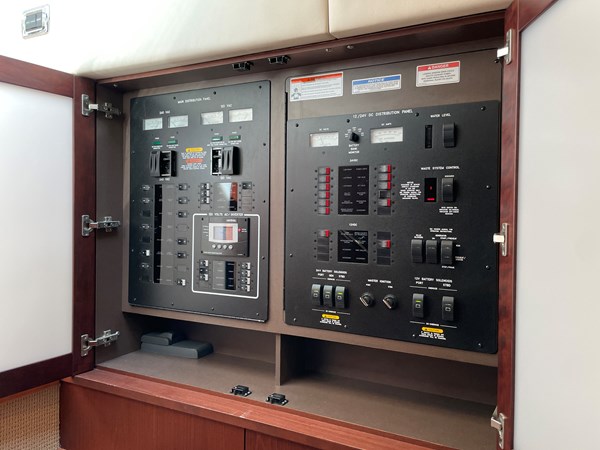 47_2014 54ft Sea Ray Sundancer BRIGG SEA