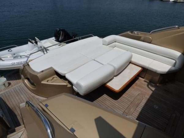 14_2007 62ft Sunseeker Predator Z