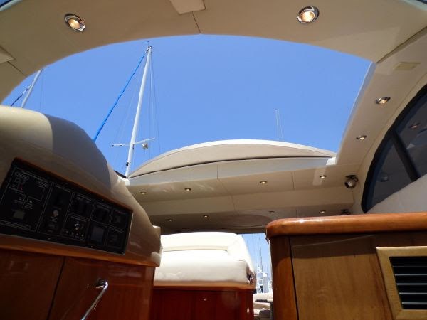 25_2007 62ft Sunseeker Predator Z