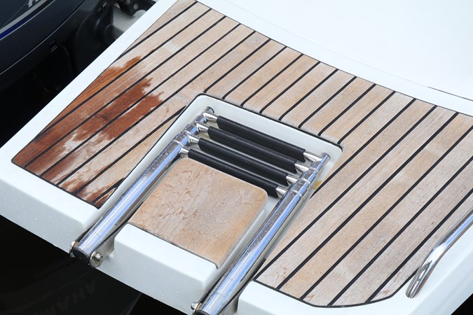 16-Teak Swimming Platform