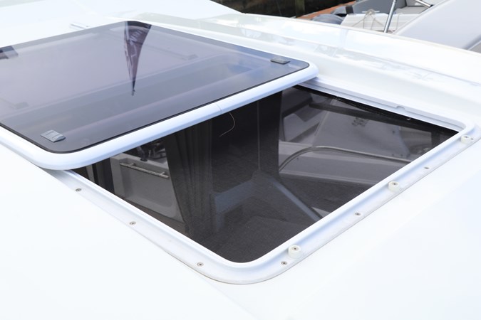 19-U-Shape Cockpit Salon