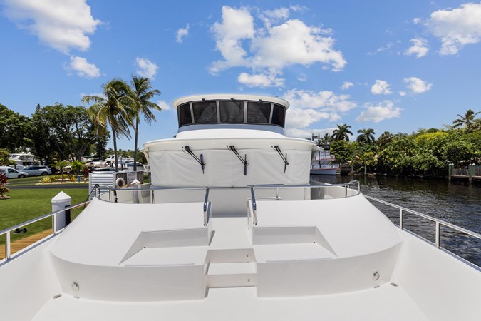 15_2006 82ft Jefferson Starship Pilothouse