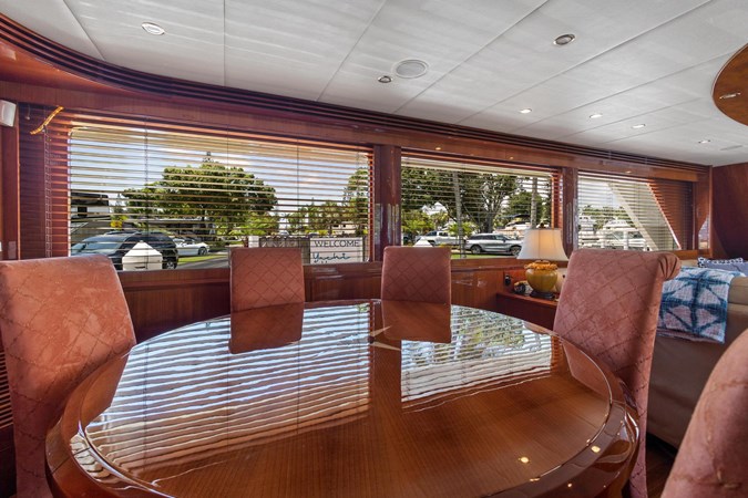 29_2006 82ft Jefferson Starship Pilothouse