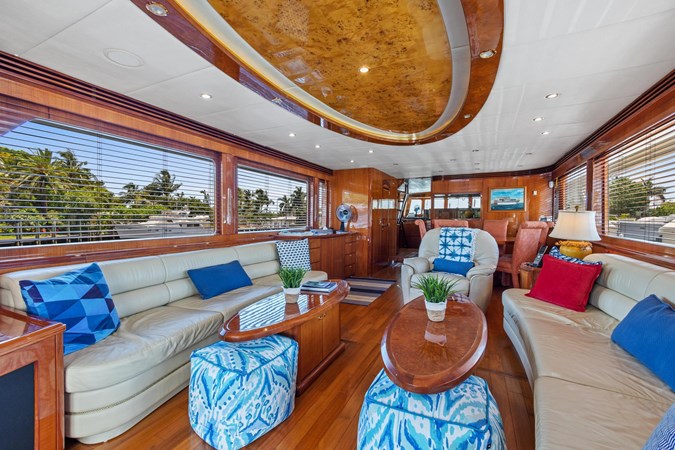 38_2006 82ft Jefferson Starship Pilothouse