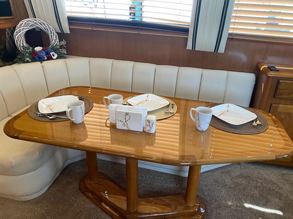 12_1998 54ft Viking 54 Motor Yacht MRS CHIPS