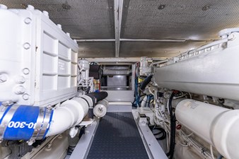 GOOSE  48 Engine Room
