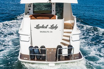 LOVELIEST LADY 53 STERN