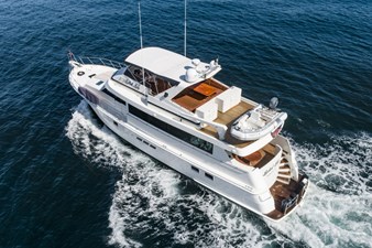 LOVELIEST LADY 61 EXTERIOR