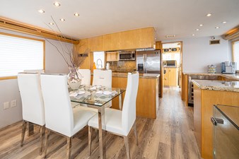 TUFF LIFE IV 5 Dining Area