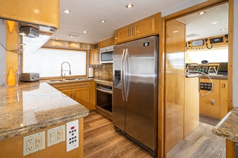 TUFF LIFE IV 6 Galley