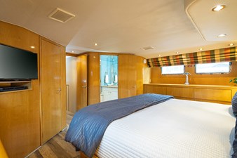 TUFF LIFE IV 9 Owner Stateroom