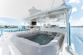 FULLY OCCUPIED 24 Jacuzzi