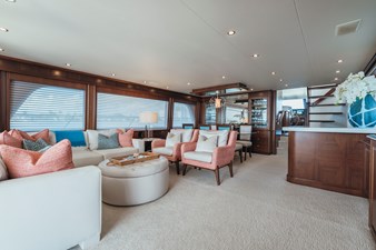 FULLY OCCUPIED 40 Salon