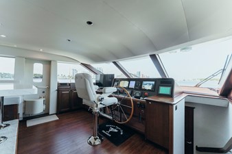 FULLY OCCUPIED 51 Pilothouse