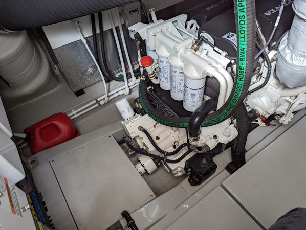 42_2018 52ft Sunseeker Manhattan