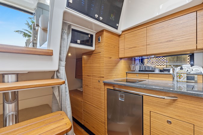 20_2022 40ft Boston Whaler 405 Conquest LOBO DEL MAR II