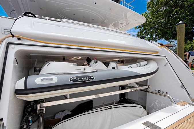 12__2002 94ft Ferretti Yachts 94 EL LADRILLO III