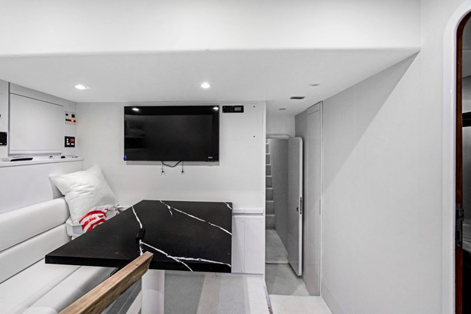 41__2002 94ft Ferretti Yachts 94 EL LADRILLO III