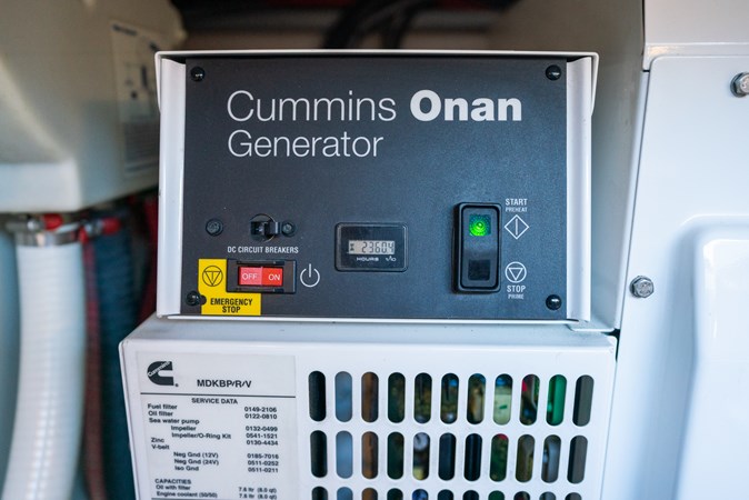 47_2016 55ft Prestige 550S TINKA