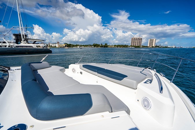 15_2020 60ft Princess V60 CHAOS