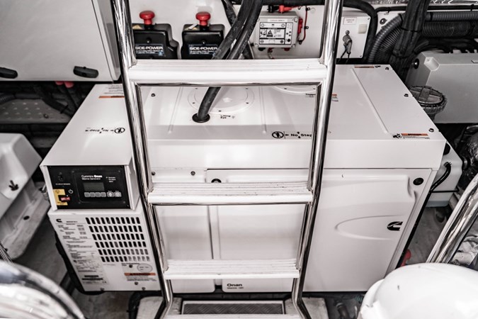 31_2020 60ft Princess V60 CHAOS