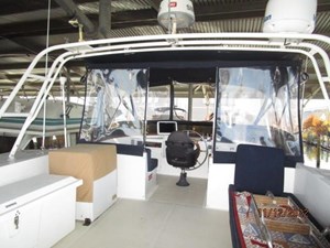Catalina Jack 17 16_2794527_44_defever_flybridge_forward