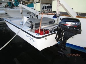 Catalina Jack 31 30_2794527_44_defever_tender2
