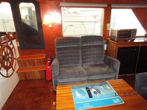 Catalina Jack 36 35_2794527_44_defever_salon_starboard