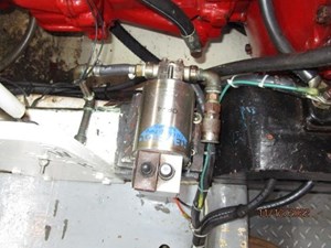 Catalina Jack 64 63_2794527_44_defever_oil_change_system
