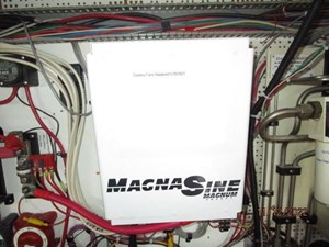 Catalina Jack 70 69_2794527_44_defever_inverter_charger