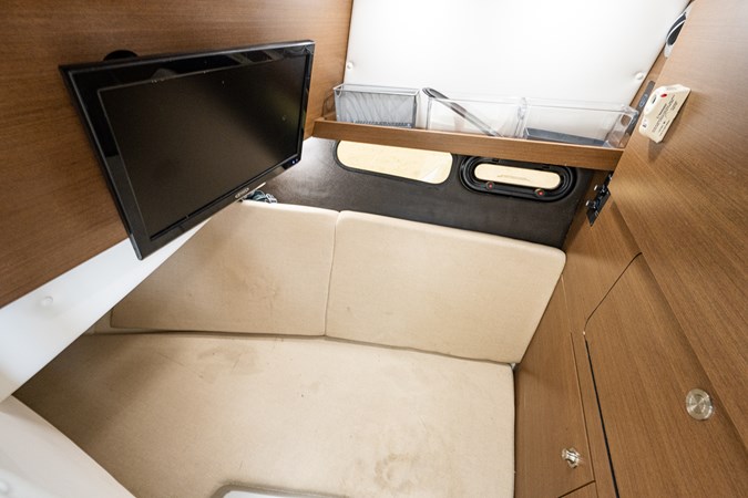 35_searay_irish_eyes_cabin_2