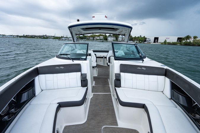 35_searay_irish_eyes_deck_shots_4