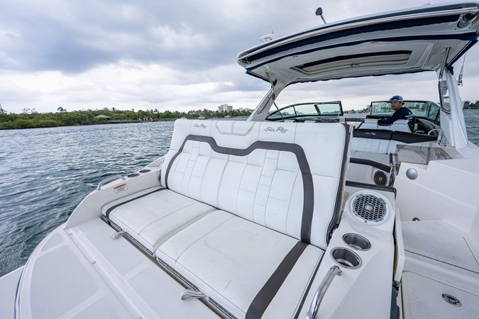 35_searay_irish_eyes_deck_shots_19