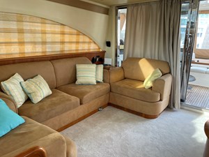 Azimut 50 FLY 11 Saloon