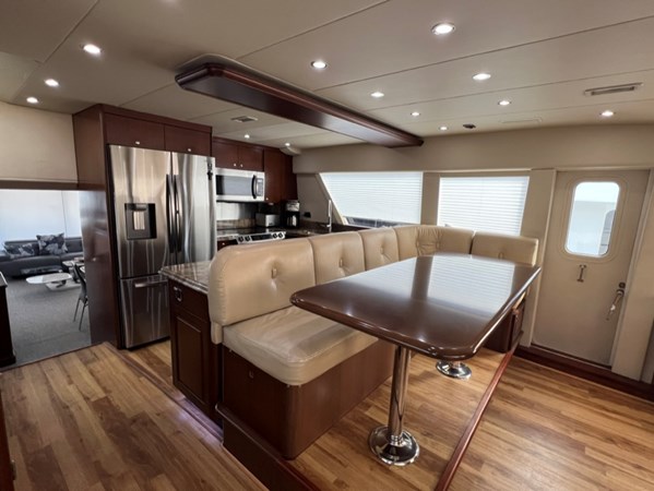 34 Galley Dinette