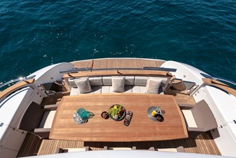 OLGA I 6 Aft Deck Dinning Area