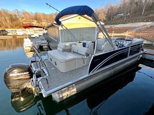 2019 Harris Cruiser 230 NLSQ 12 IMG_3946