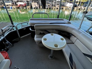 2011 SunChaser DS22 Fish and Cruise Pontoon NLWS 21 IMG_7514