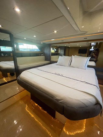 2011 Azimut Atlantis 48