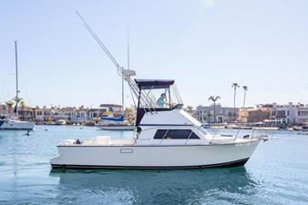 CHASER EXTERIOR