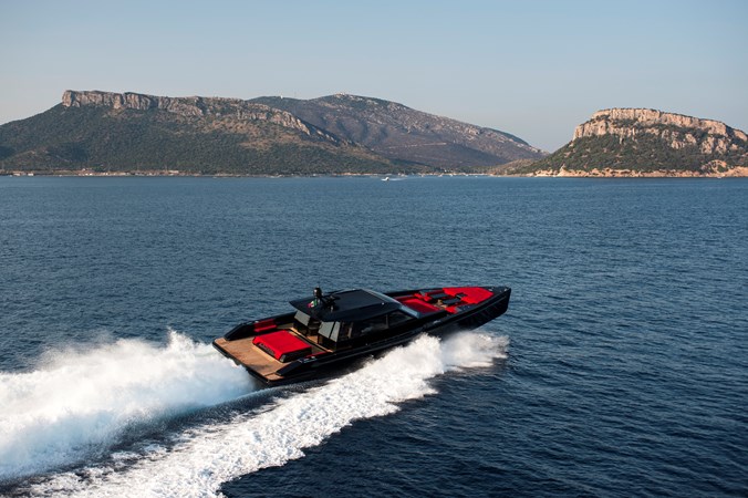 Pre-refit Running Shot 2018