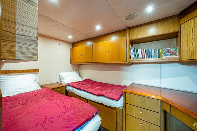 65_ocean_yacht_this_little_piggy_guest_stateroom_1
