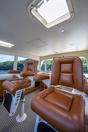 65_ocean_yacht_this_little_piggy_enclosed_flybridge_8