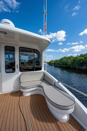 65_ocean_yacht_this_little_piggy_enclosed_flybridge_aft_deck_6