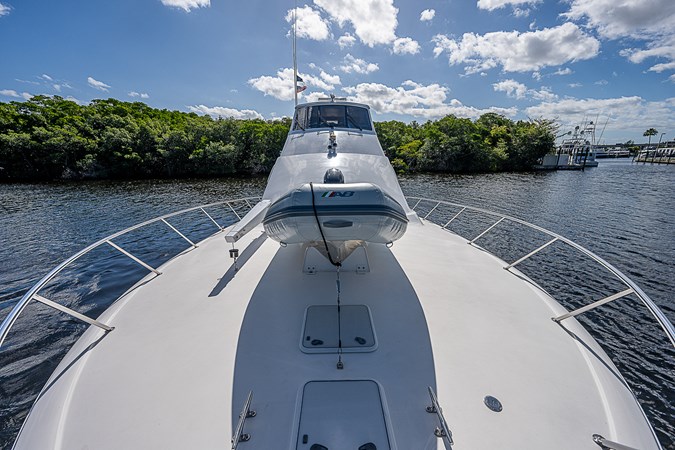 65_ocean_yacht_this_little_piggy_bow_3