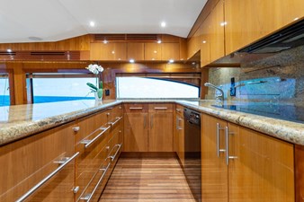 No Name 14 14_2795305_2008_hatteras_68_convertible_galley