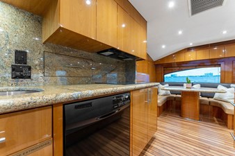 No Name 16 16_2795305_2008_hatteras_68_convertible_galley