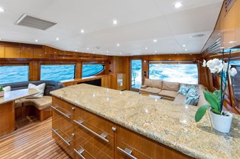 No Name 17 17_2795305_2008_hatteras_68_convertible_galley