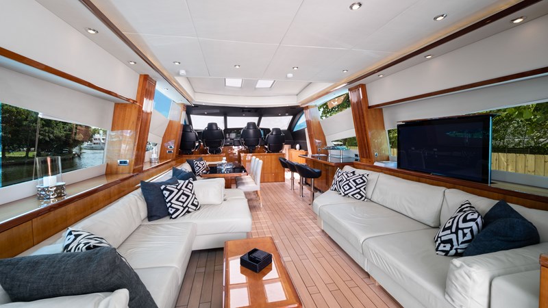 21_2007 108ft Sunseeker Predator